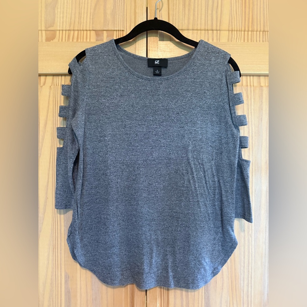 Iz Byer GrayTee with Cut Out Sleeves
